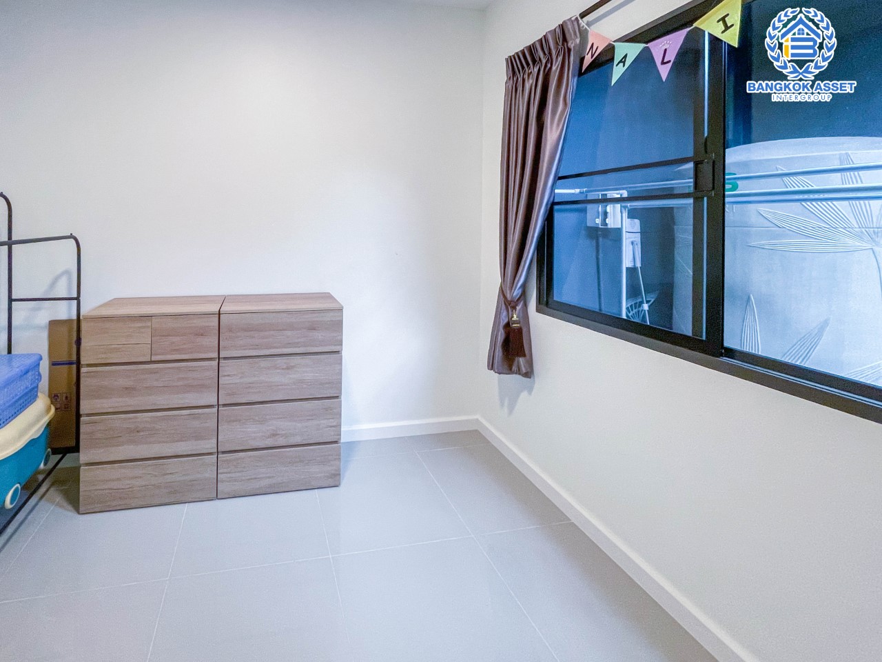 ทาวน์เฮ้าส์มือสองย่านนนทบุรี ม.สิริเพลส ราชพฤกษ์-รัตนาธิเบศร์ ฟังก์ชัน 4 ห้องนอน 3 ห้องน้ำ 2 ที่จอดรถ สภาพสวย ทำเลเยี่ยม เชื่อมต่อถ.รัตนาธิเบศร์, ถ.กาญจนาภิเษก, ถ.บางกรวย-ไทรน้อย, ถ.ชัยพฤกษ์ ใกล้เซ็นทรัลเวสต์เกต และรถไฟฟ้าสายสีม่วง "สถานีบางพลู"